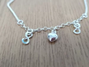 Tobillera con infinitos y corazon Tobillera con infinitos y corazon